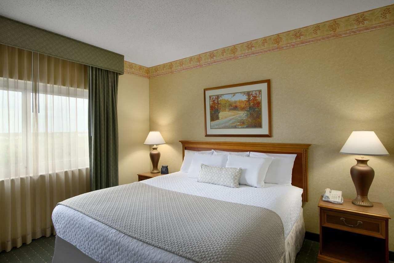 Embassy Suites North Charleston Airport Hotel Convention Ngoại thất bức ảnh