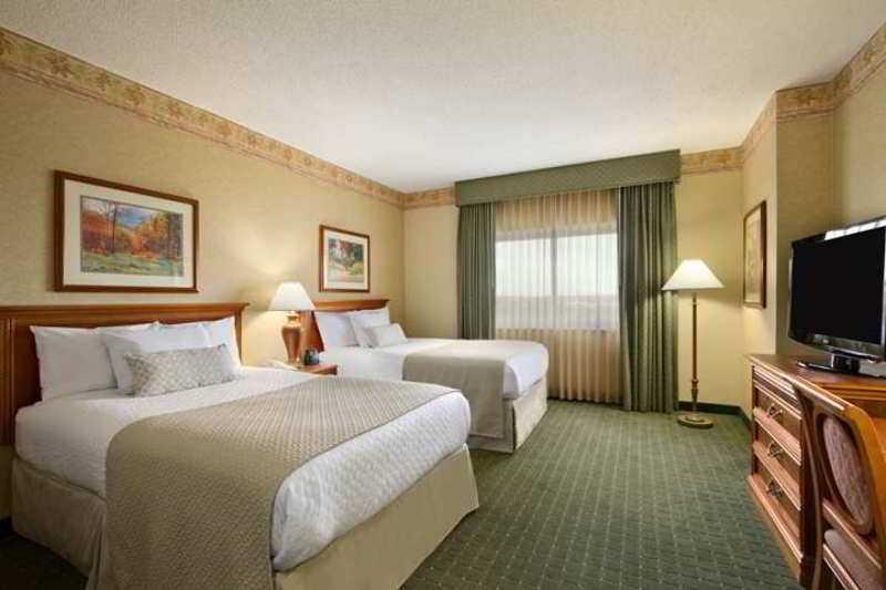 Embassy Suites North Charleston Airport Hotel Convention Ngoại thất bức ảnh