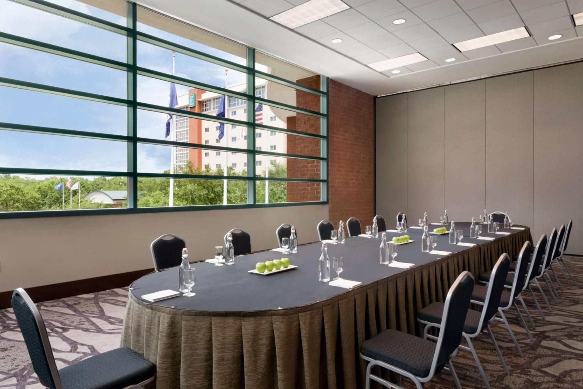 Embassy Suites North Charleston Airport Hotel Convention Ngoại thất bức ảnh