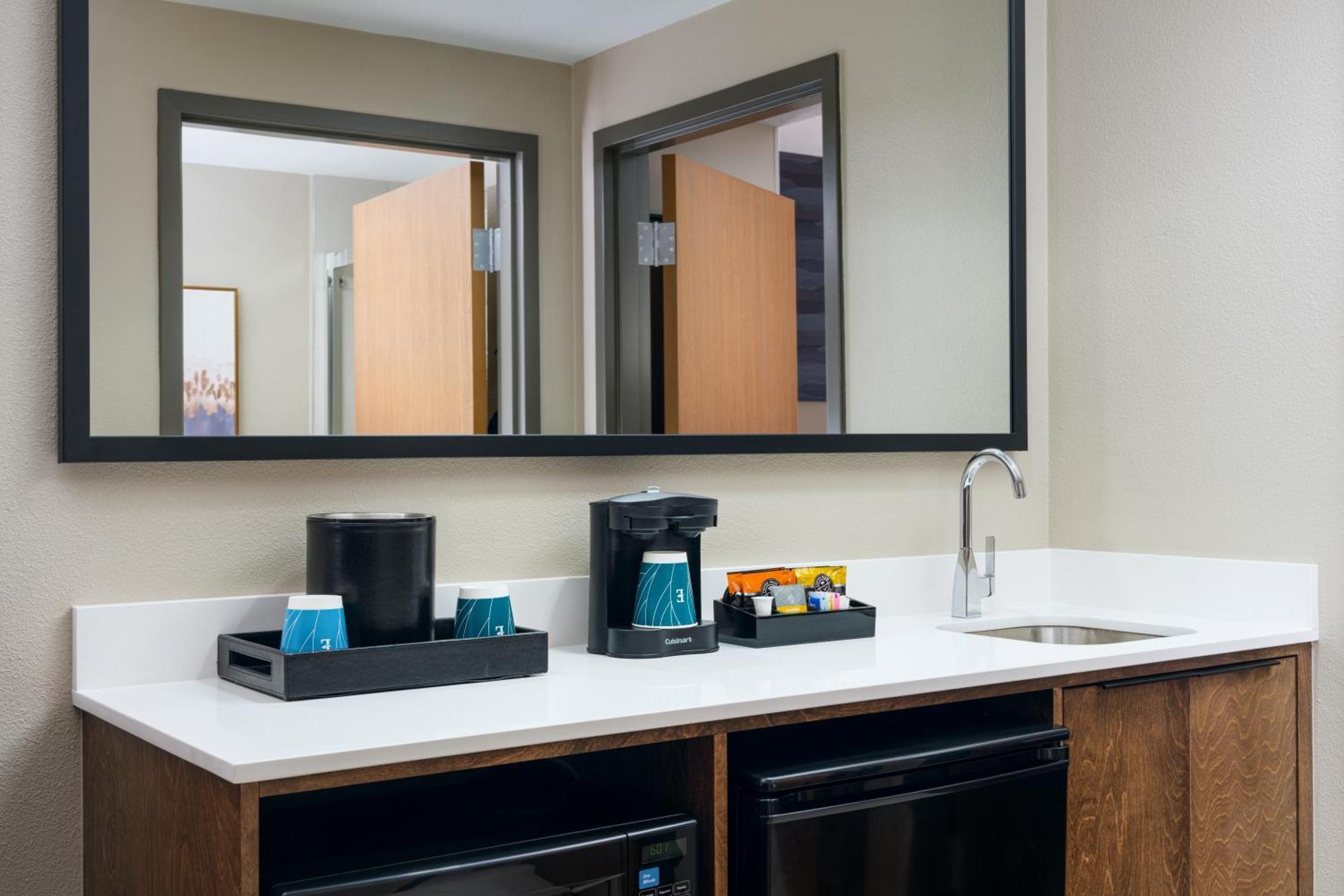 Embassy Suites North Charleston Airport Hotel Convention Ngoại thất bức ảnh
